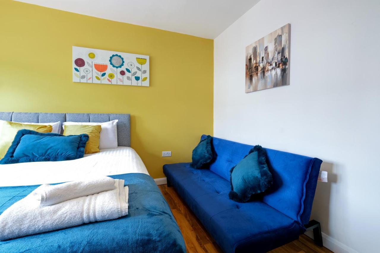 Wembley Fernbank Studios Sudbury Hill Harrow Self-Contained Studios With En-Suite المظهر الخارجي الصورة